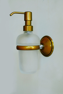 Д-ч на дозатор течен сапун месинг/стъкло